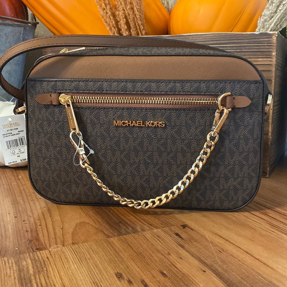 Brand new Michael Kors crossbody in brown